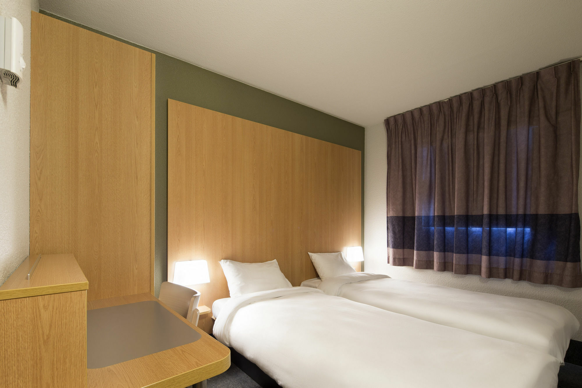 B&B Hotel Dunkerque Centre Gare Dunkirk Esterno foto